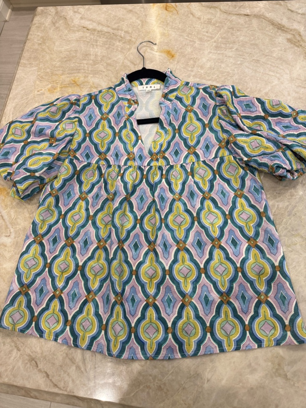THML Geometric Print V-Neck puff sleeve Blouse in Pastel Blue, Green & Pink